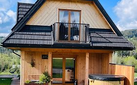 Domki Fox House z balią elektryczną na wyłączność